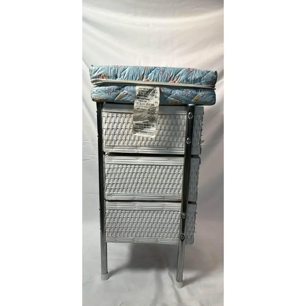 VTG Doll White Wicker Storage Changing Table Teddy Bear Print‎ Changing Pad Top